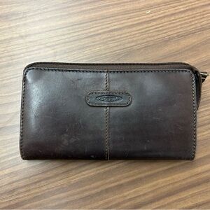 Fossil Distressed Men's Dark Chocolate Brown Leather Zip Wallet